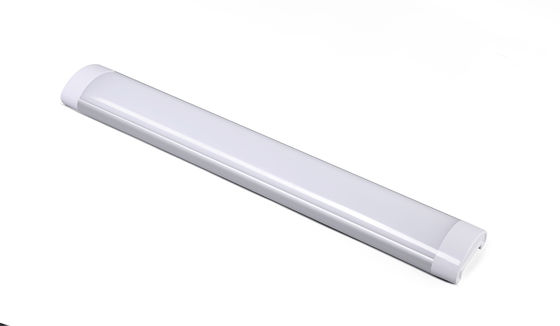 Yeni gelen 2 metrelik Wifi APP kontrolü led ızgara panelli ışığı Topsung Lighting 120V