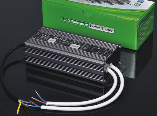 Yeni gelen su geçirmez IP67 24v 80w led güç kaynağı led neon transformatörü satılıyor