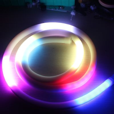 Dinamik Renk Değişen 360 neon esnek rgb dmx 24v led neon esnek takip ipi 10 piksel / m